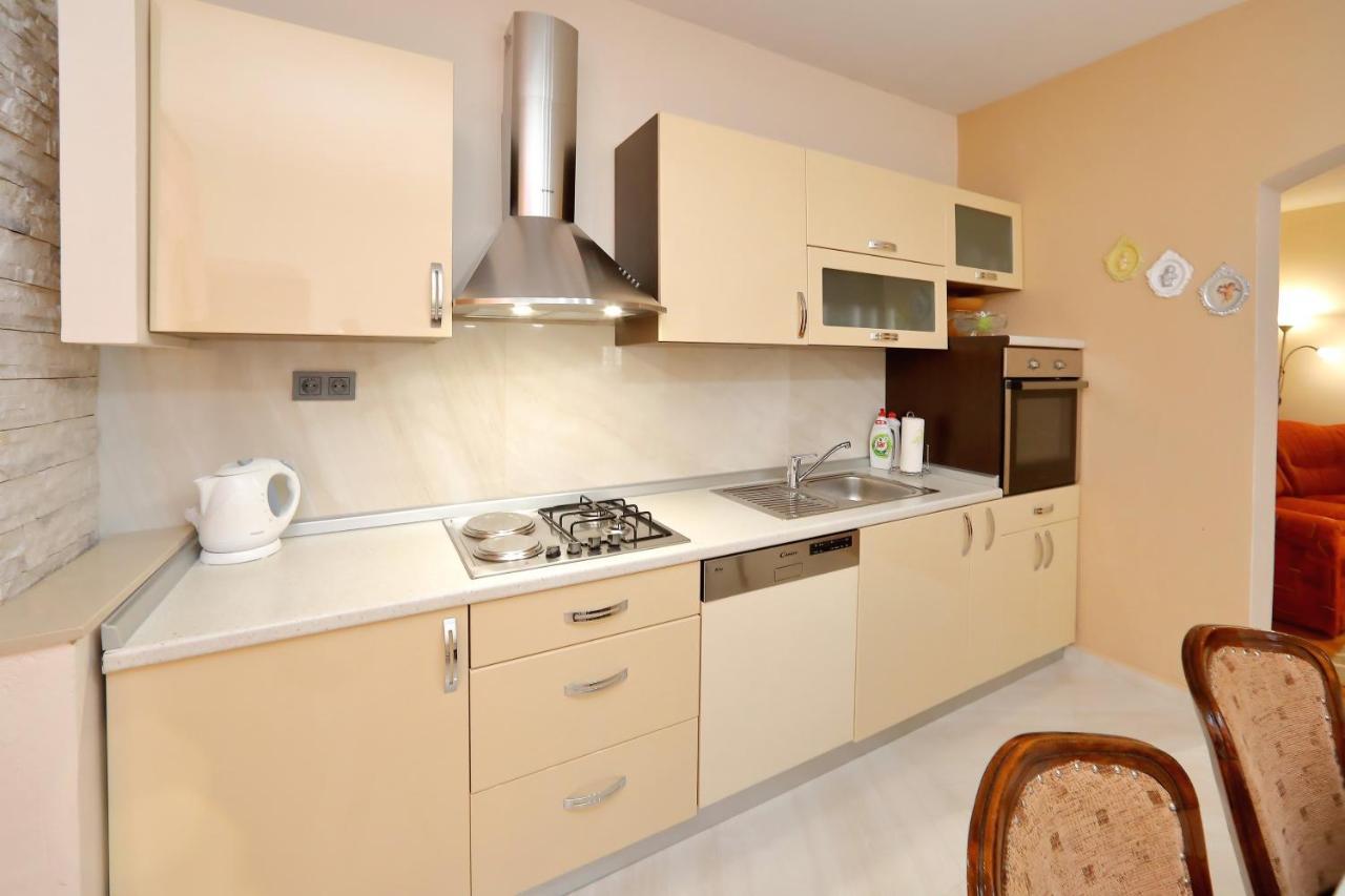 Apartment Lucijan 비빈제 외부 사진